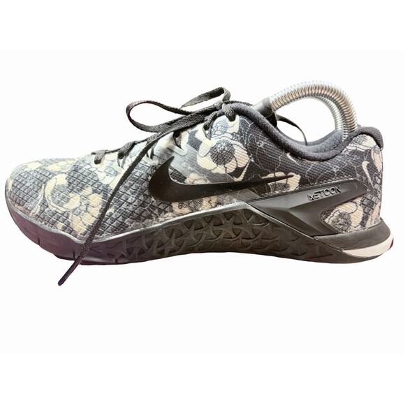 Nike Metcon 4 XD Premium Floral Print Womens Running Shoes CD3473-001 Size 10 - Picture 3 of 11